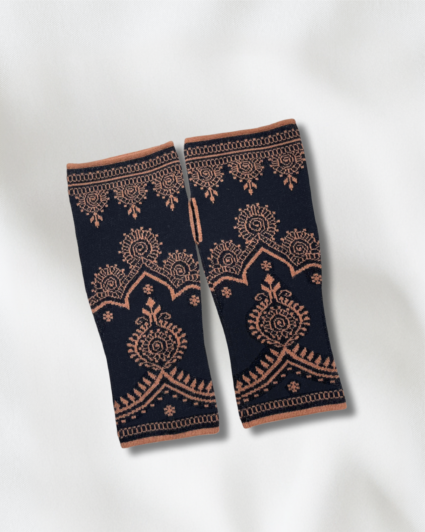 Alia Henna Tattoo Reversible Fingerless Gloves