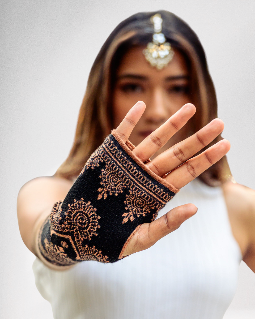 Alia Henna Tattoo Reversible Fingerless Gloves