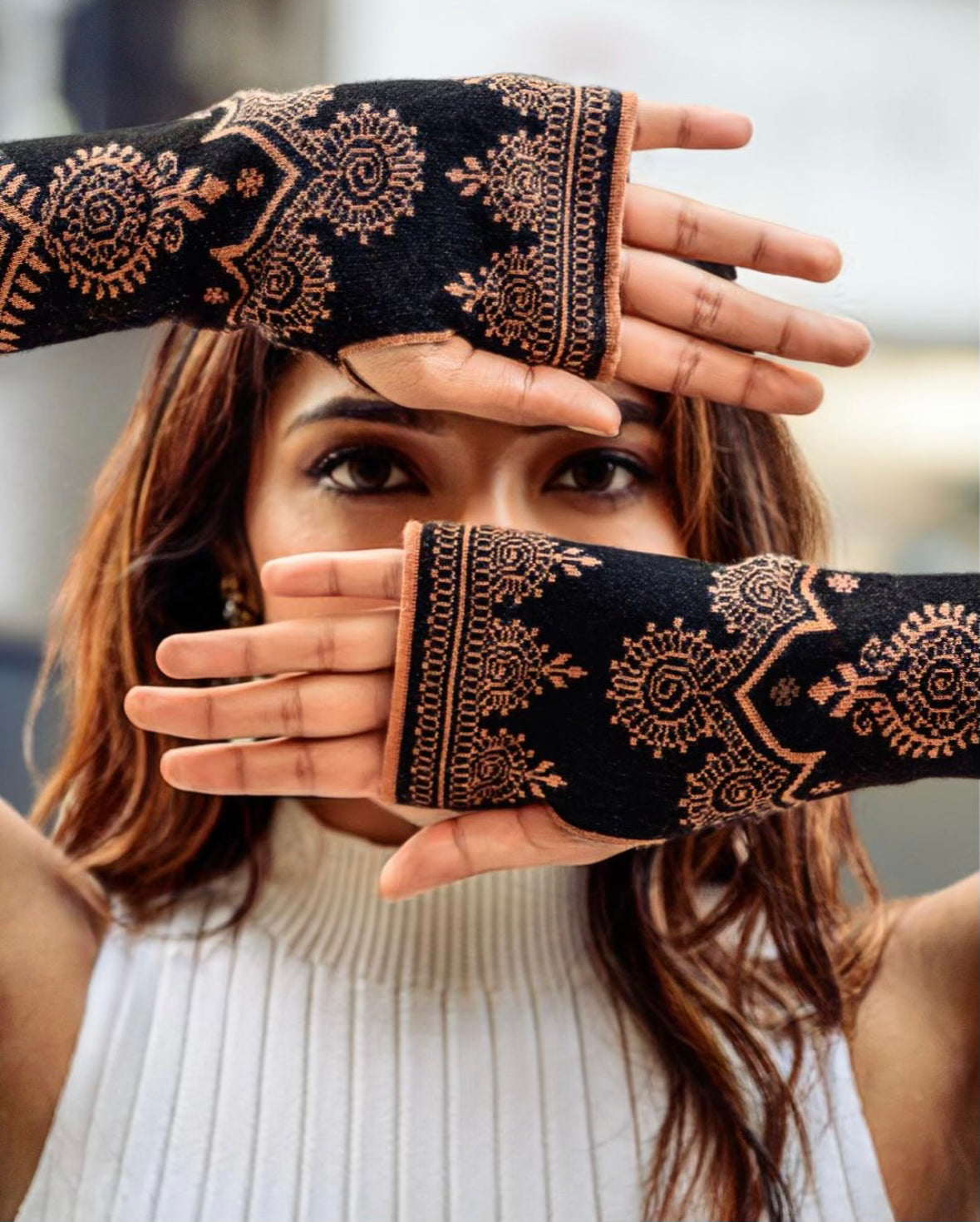 Alia Henna Tattoo Reversible Fingerless Gloves